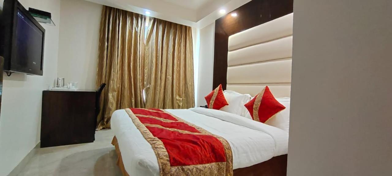 Hotel Benz International 德里 外观 照片