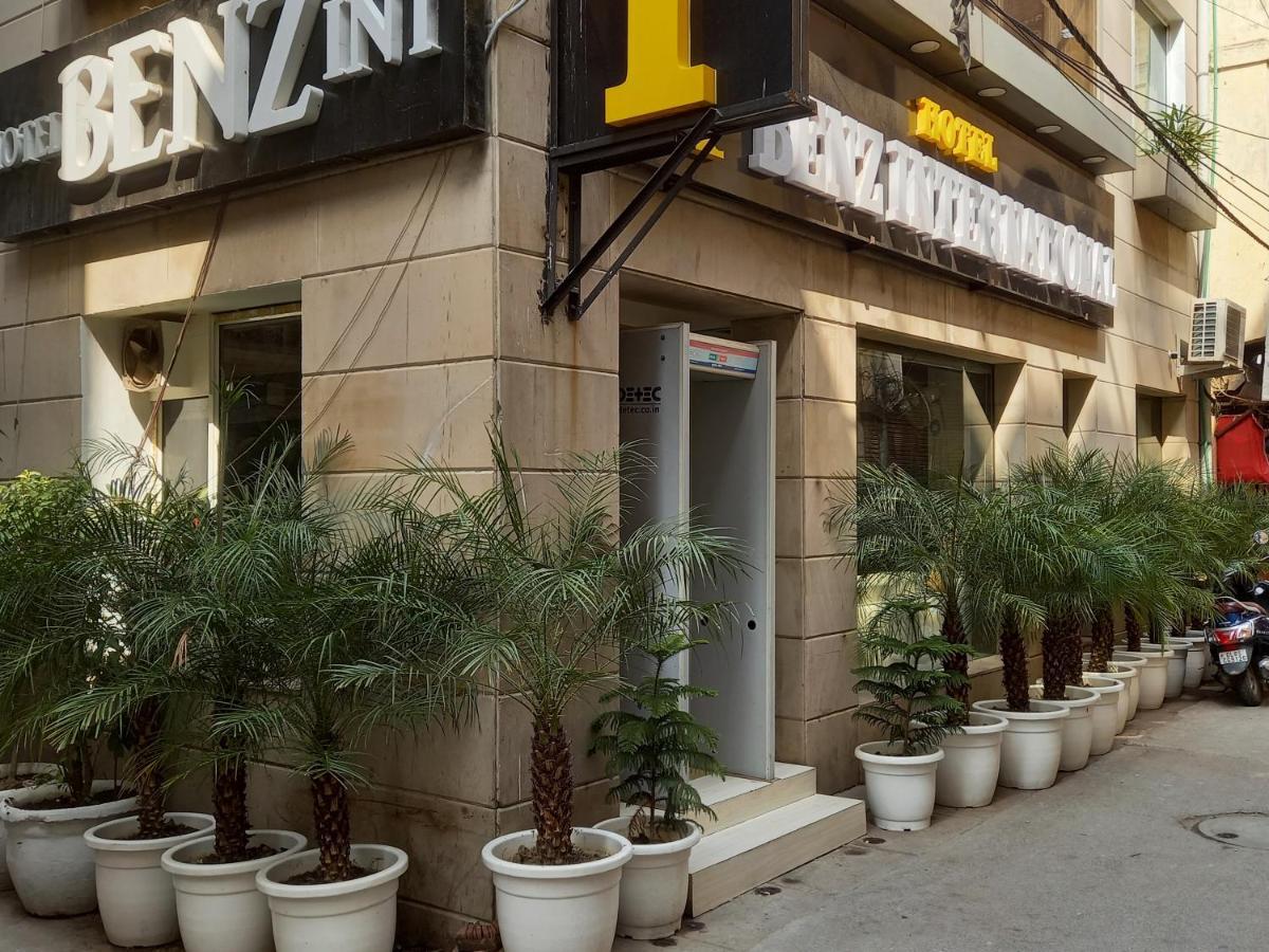 Hotel Benz International 德里 外观 照片